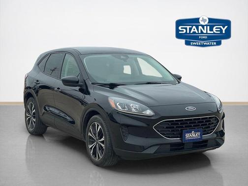 Agate Black Metallic 2022 Ford Escape SE