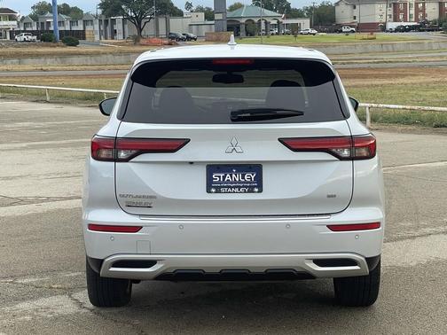 2024 Mitsubishi Outlander SE 2.5 2WD