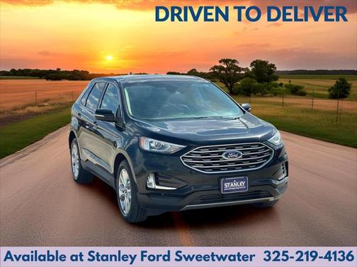 2022 Ford Edge Titanium