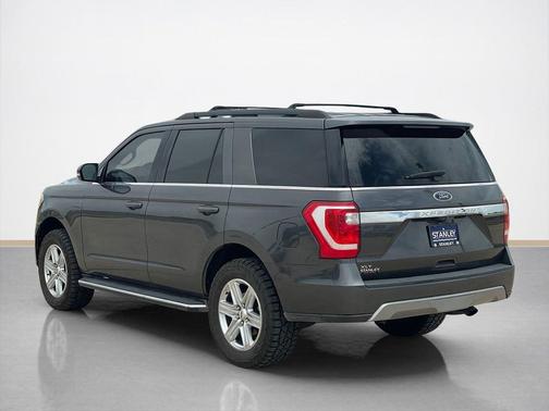 Magnetic Metallic 2018 Ford Expedition XLT