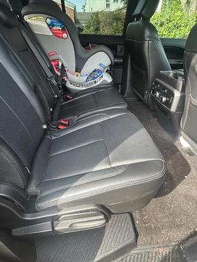 Magnetic Metallic 2018 Ford Expedition XLT