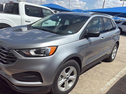 2020 Ford Edge SE