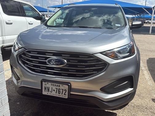 2020 Ford Edge SE