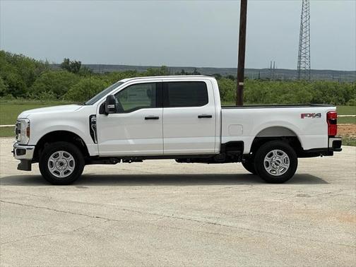 2025 Ford F-350 XLT