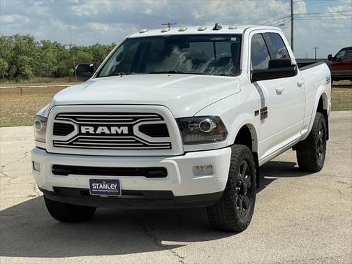 2018 RAM 2500 Laramie Crew Cab 4x4 6'4' Box