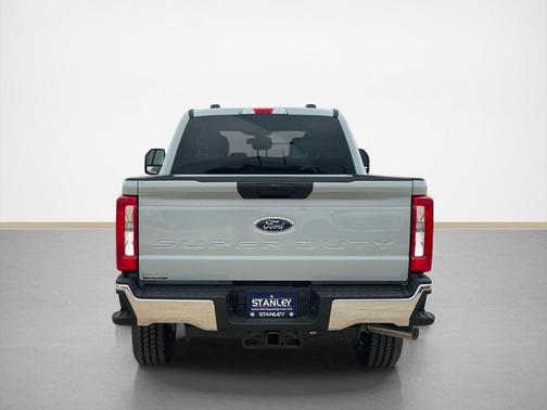 Avalanche 2026 Ford F-250 XLT