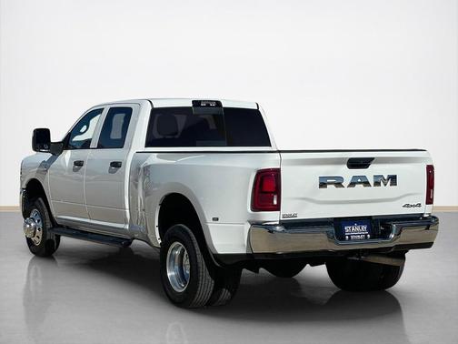 2025 RAM 3500 Tradesman Crew Cab 4x4 8' Box
