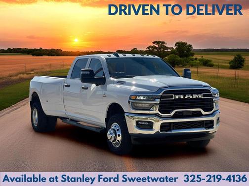 2025 RAM 3500 Tradesman Crew Cab 4x4 8' Box