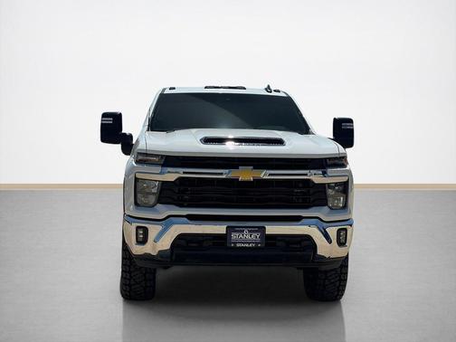 Summit White 2025 Chevrolet Silverado 2500 LT