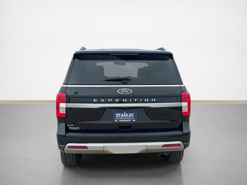 Agate Black Metallic 2024 Ford Expedition XLT