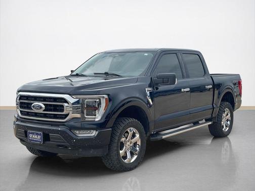 Antimatter Blue Metallic 2023 Ford F-150 XLT