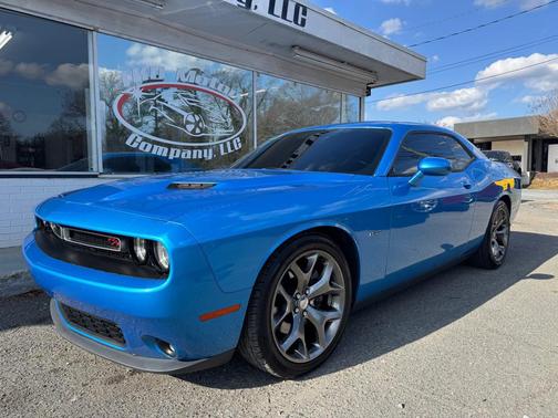2015 Dodge Challenger SXT