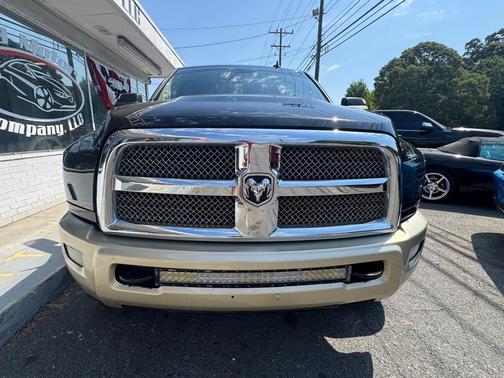 Brilliant Black Crystal Pearlcoat 2015 RAM 2500 Longhorn