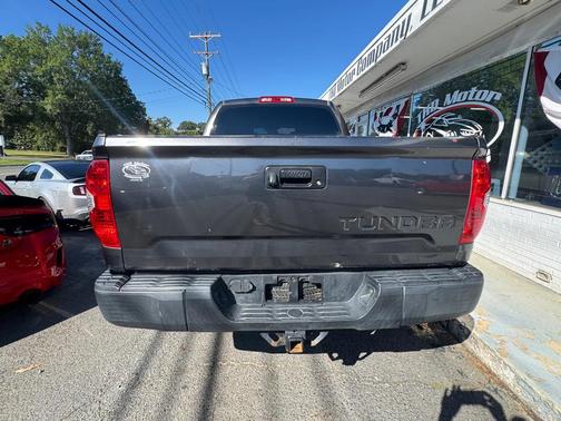 Silver Sky Metallic 2014 Toyota Tundra SR