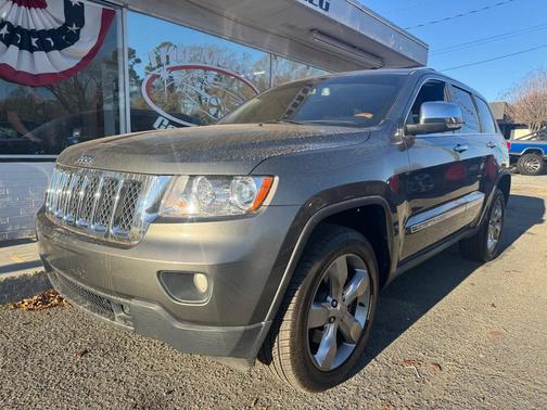 Mineral Gray Metallic Clearcoat 2012 Jeep Grand Cherokee Overland
