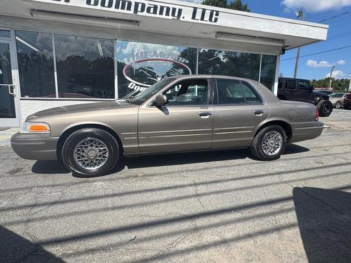 2001 Ford Crown Victoria LX
