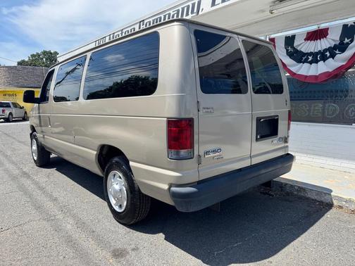 2011 Ford E150 XL