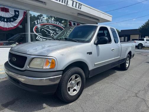 Silver Clearcoat Metallic 2001 Ford F-150 XLT SuperCab