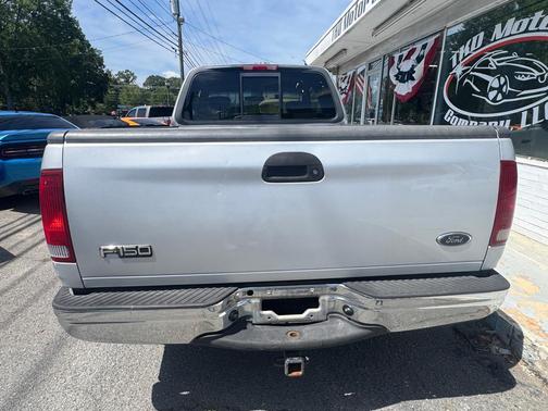 Silver Clearcoat Metallic 2001 Ford F-150 XLT SuperCab