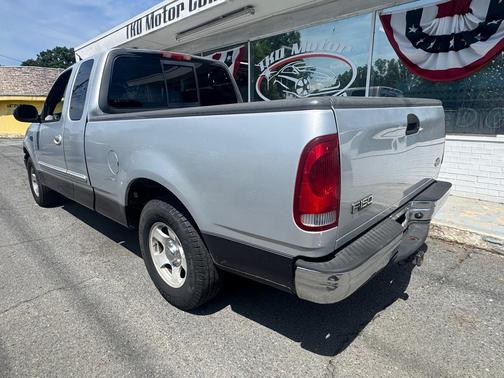 Silver Clearcoat Metallic 2001 Ford F-150 XLT SuperCab