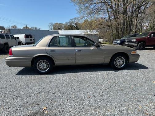 2001 Ford Crown Victoria LX
