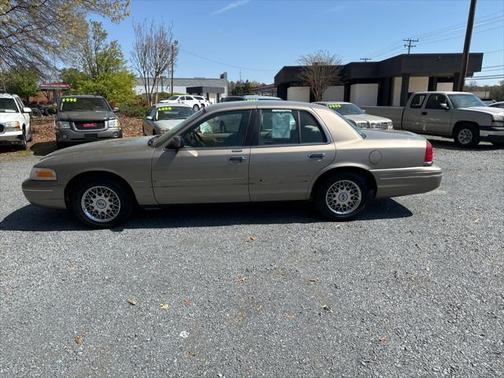 2001 Ford Crown Victoria LX