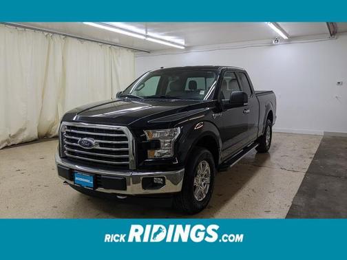 Photo 1 of 40 of 2017 Ford F-150 XLT