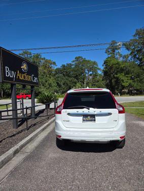 2016 Volvo XC60 T5 Drive-E Premier