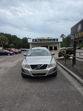 Seashell Metallic 2013 Volvo XC60 3.2
