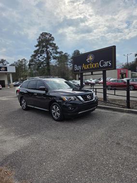 2017 Nissan Pathfinder SL