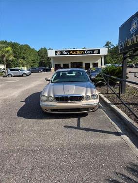 2004 Jaguar XJ Base