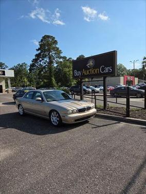 2004 Jaguar XJ Base