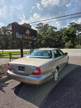 2004 Jaguar XJ Base