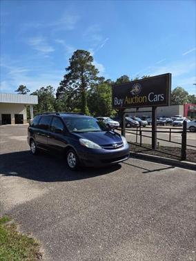2006 Toyota Sienna LE
