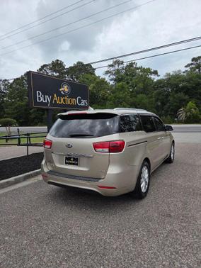 CHAMPANGNE 2015 Kia Sedona EX