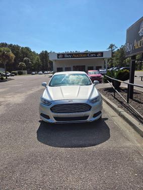 2014 Ford Fusion SE