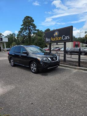 2019 Nissan Pathfinder S
