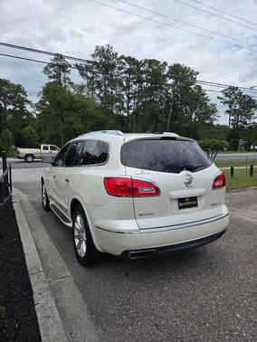Champagne Silver Metallic 2014 Buick Enclave Premium