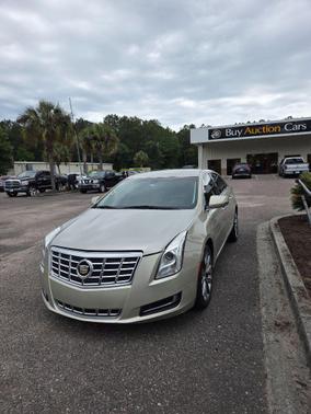 CHAMPANGNE 2013 Cadillac XTS Luxury