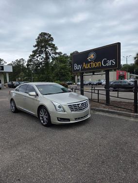 CHAMPANGNE 2013 Cadillac XTS Luxury