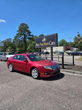 RED 2011 Ford Fusion SE