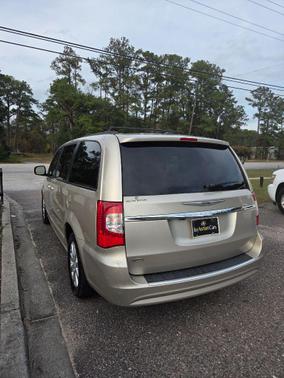 2014 Chrysler Town & Country Touring