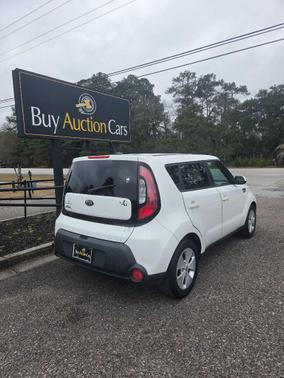 2015 Kia Soul Base
