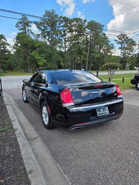 2015 Chrysler 300 Limited