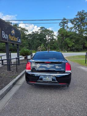 2015 Chrysler 300 Limited