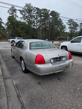 2003 Lincoln Town Car Executive