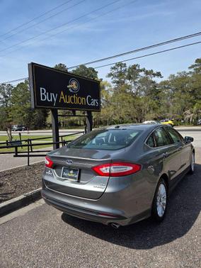2014 Ford Fusion Hybrid SE