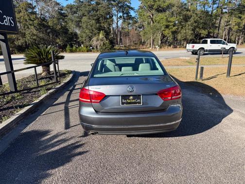 2012 Volkswagen Passat 2.5 SEL