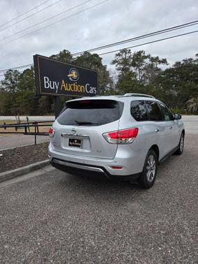 2015 Nissan Pathfinder SV