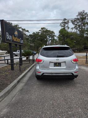 2015 Nissan Pathfinder SV